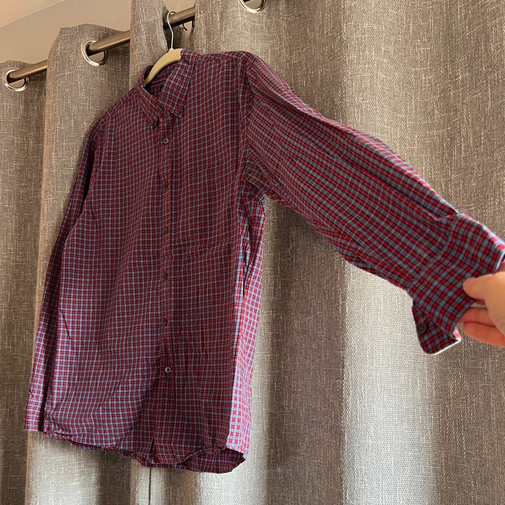 Uniqlo - Men’s red & blue plaid long sleeve button down shirt - size Large - Picture 2 of 12